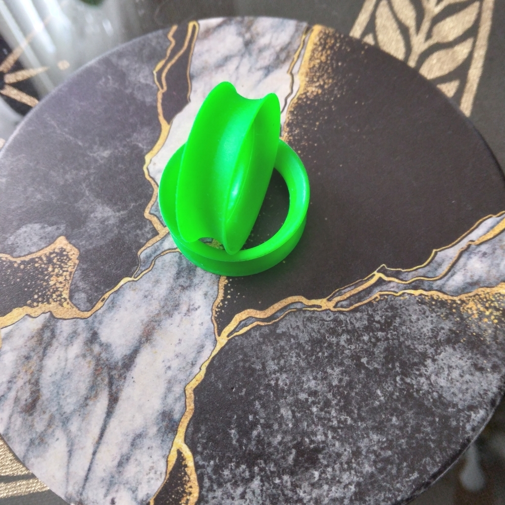 Pair Kaos earskins 1" 5/16 wearable tunnels earrings